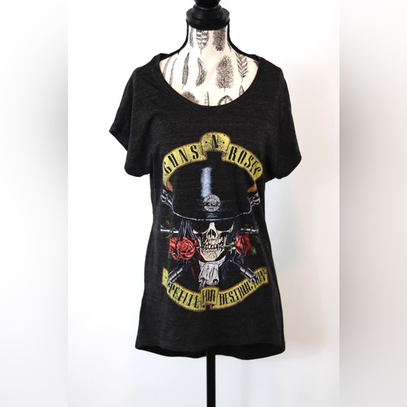 2 FOR $25 2017 guns and roses tshirt - Picture 1 of 6